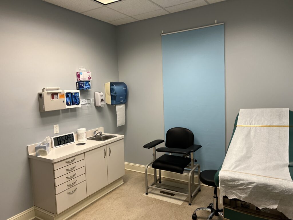 Exam room at Pivotal Research Solutions